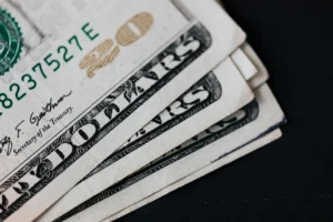 NBA Earnings And Contractual Wealth